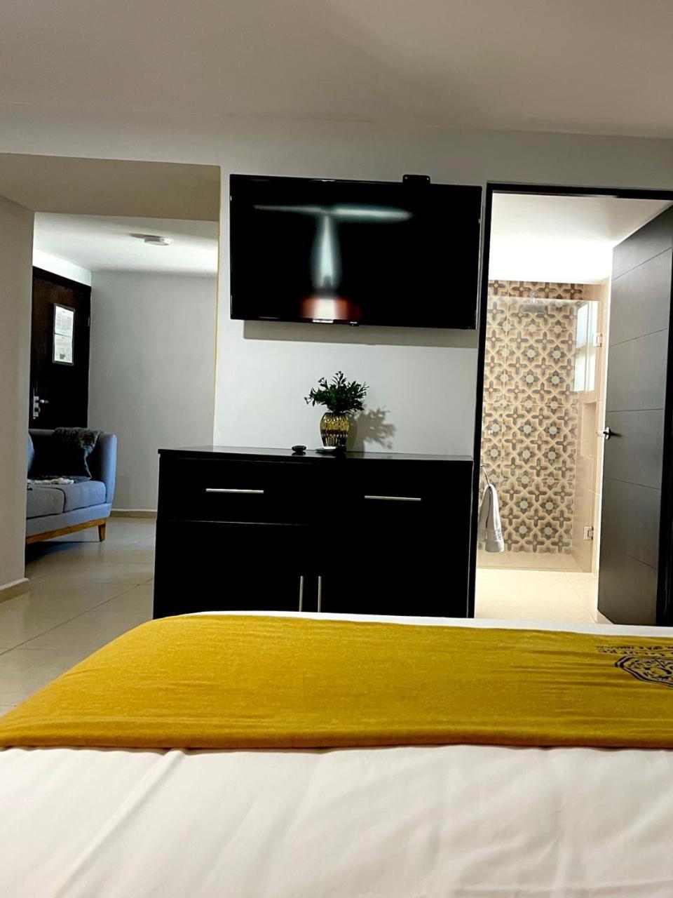 Saint George Hotel - Spa & Temazcal Текискиапан Экстерьер фото